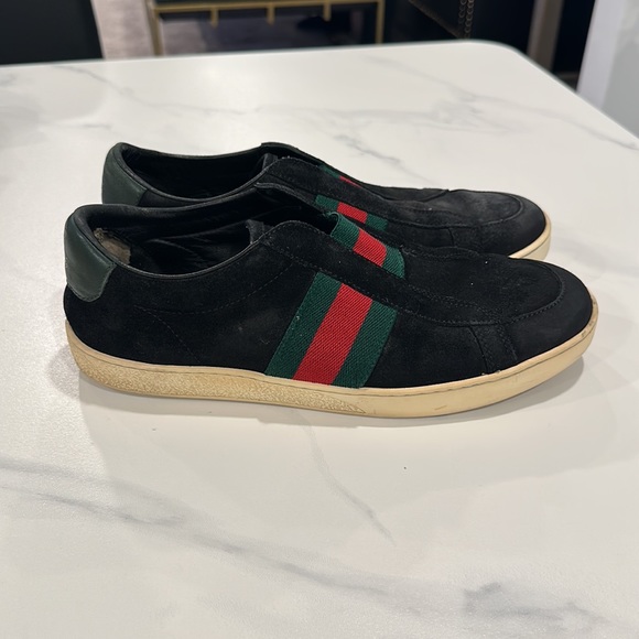 GUCCI SUEDE SLIP-ONS W/ SIGNATURE GREEN-RED STRIPE-BASE COLOR IS ORIGINALY CREAM - Picture 1 of 8